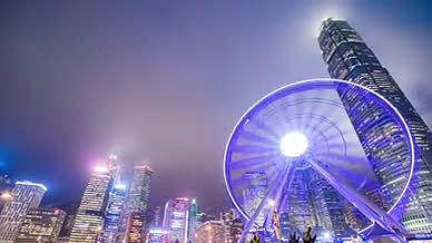实拍香港地标建筑夜晚风格视频的预览图